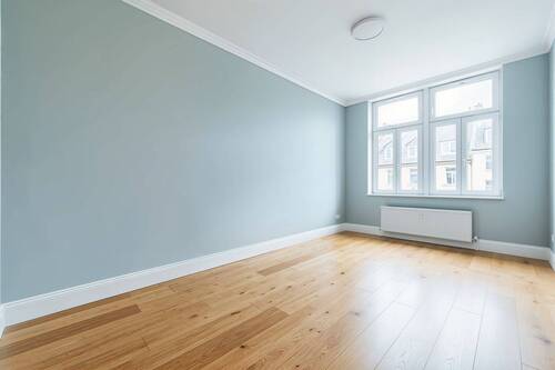 Wohnen2 - (KI generiert) - Etagenwohnung mit 80,50 m&sup2; in Frankfurt am Main zum Kaufen