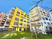 Hausansicht - 4 Zimmer Etagenwohnung in Stuttgart