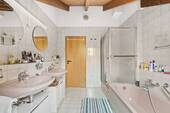 24_P1075327 - 