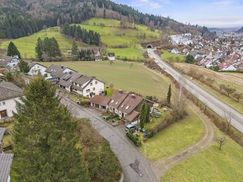 2_DJI_20250130142956_0180_D - 5 Zimmer Doppelhaushälfte zum Kaufen in Waldkirch