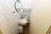 WC.jpg - 