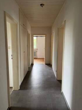 Diele.jpg - 4 Zimmer Etagenwohnung zur Miete in Bobingen
