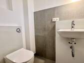 MODERNE GÄSTE-TOILETTE - 4 Zimmer Reihenmittelhaus in Hofheim