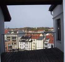 große 2-Raumwohnung mit kleiner Dachterrasse im Dachgeschoss mit Fahrstuhl und Stellplatz im Hinterhof! - Görlitz Innenstadt