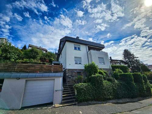 Straßenansicht - 2 Zimmer Etagenwohnung zur Miete in Bad Ems