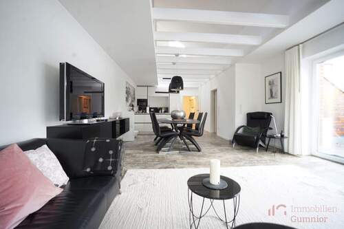 Wohn- und Esszimmer - 