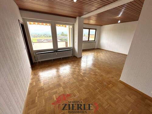 2- Wohn-Esszimmer - 3 Zimmer Etagenwohnung zum Kaufen in Zell unter Aichelberg