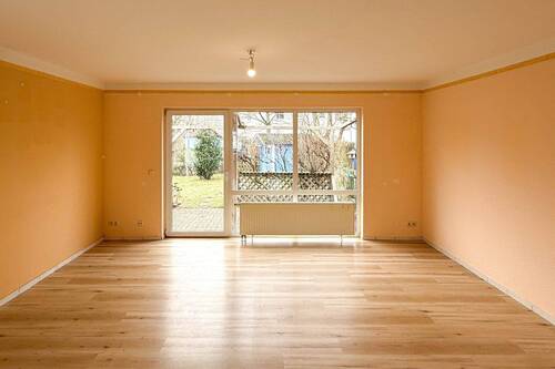 Wohnbereich - 5 Zimmer Reihenendhaus zum Kaufen in Fahrland