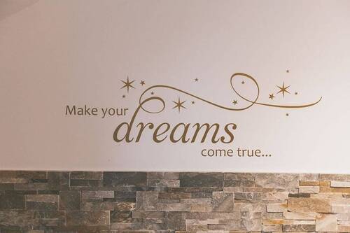 Make your dreams come true.jpg - 
