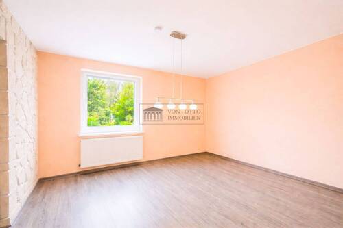 Schlafzimmer - Mehrfamilienhaus, Wohnhaus mit 124,00 m&sup2; in Nienburg (Weser) zum Kaufen