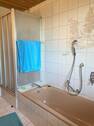 Whg. 1 OG.Bad mit Wanne und Dusche - 