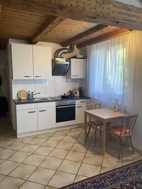 Whg. 2 OG Küchenzeile mit Esstisch - 