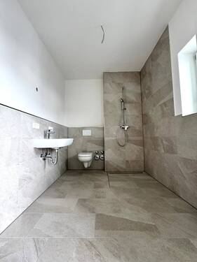 20250415_092617435_iOS - 2 Zimmer Etagenwohnung in Deggendorf