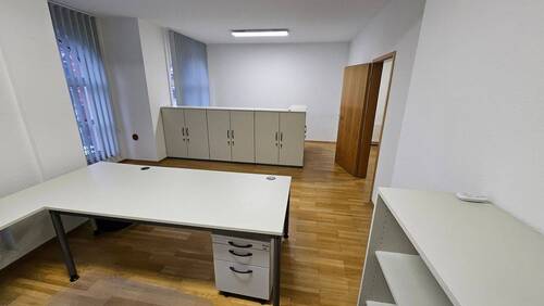 20250110_160012.jpg - Etagenwohnung mit 90,00 m&sup2; in Chemnitz zum Kaufen