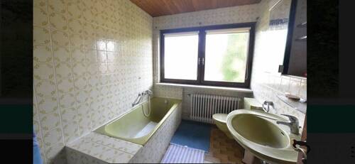 Bad OG - 5 Zimmer Einfamilienhaus zum Kaufen in Irsee