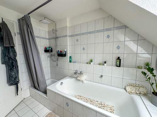 Großzügiges Badezimmer - 