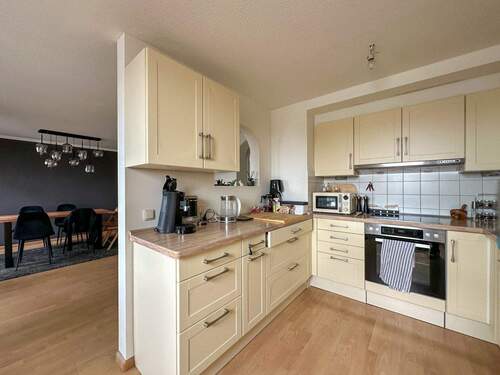 Offen gestaltete Küche - 