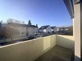 Balkon - Etagenwohnung mit 61,10 m&sup2; in München / Moosach zur Miete