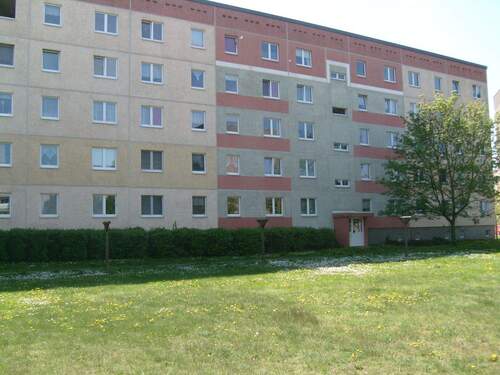 Huf 26-32 Hofansicht.JPG - 3 Zimmer Etagenwohnung zur Miete in Neubrandenburg