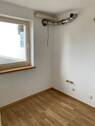 Wohneinheit im 1.OG - Mehrfamilienhaus, Wohnhaus in Meerane