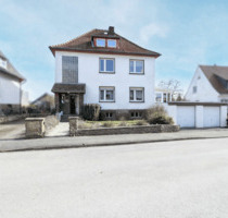 Zweifamilienhaus in Bad Driburg mit einem großem Garten, Doppelgarage & viel Potenzial
