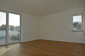 Wohn-/Esszimmer - 