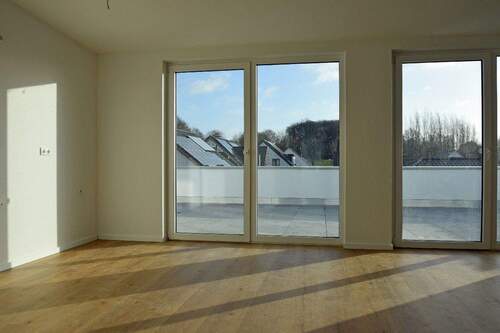 Wohn-/Esszimmer - 