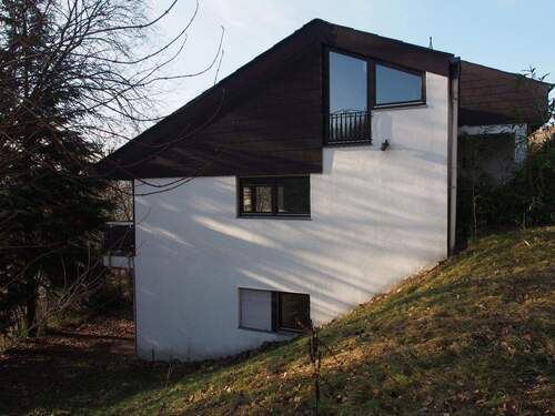 Ostseite - 1 Zimmer Einfamilienhaus in Partenstein