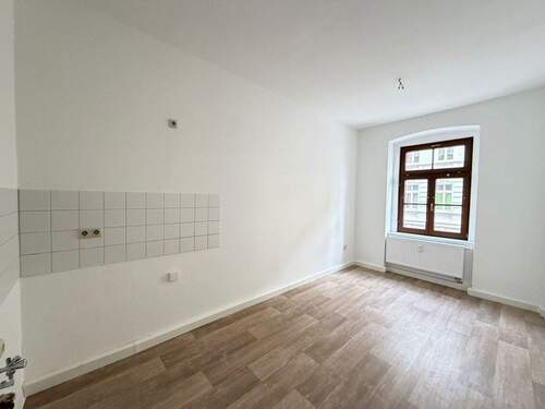 Leeres Zimmer mit Fenster - 