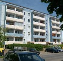 Nette Nachbarn für 3-Rwg. in der 4. Etage gesucht. - Neubrandenburg Reitbahnviertel