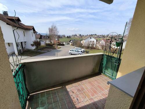 Balkon - Etagenwohnung mit 85,00 m&sup2; in Regen zum Kaufen