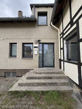 Bild 1 - Mehrfamilienhaus in SpringeVölksen