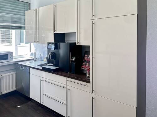 HQ Offisto_Germany_Centre 4358_Refresh Area (1).jp - 