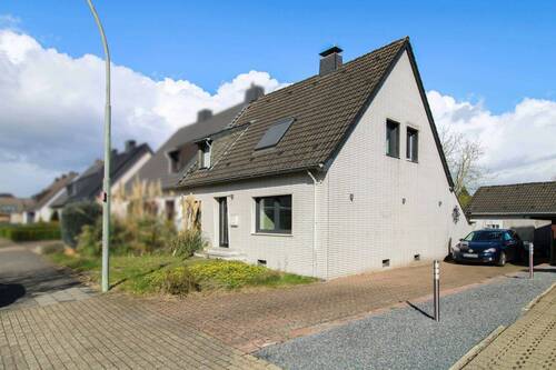 Haus 2 _ Straßenansicht - 4 Zimmer Einfamilienhaus zum Kaufen in Neukirchen-Vluyn