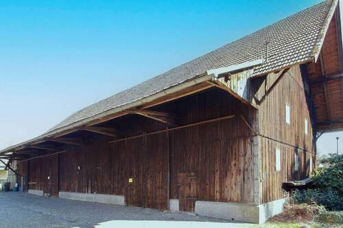 Scheune mit Platz für 15 Caravane - 