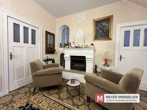 Diele mit Kaminofen EG - 