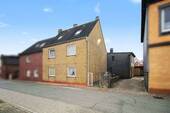 Straßenansicht - Handwerkerhaus in zentraler Lage von Schleswig