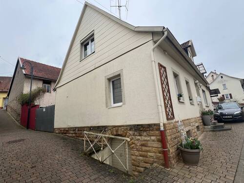 Seitenansicht - 4 Zimmer Mehrfamilienhaus, Wohnhaus in Boos