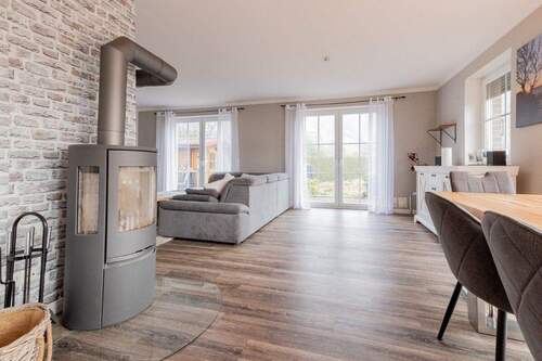 Großzügiger Wohnbereich - 