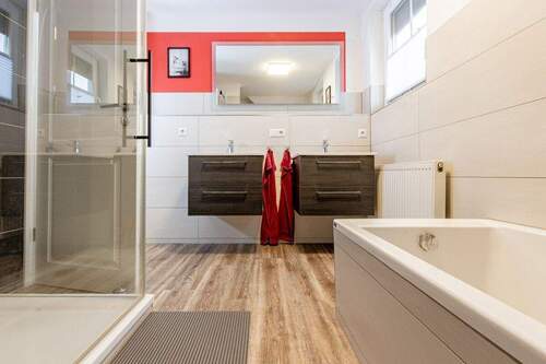 Vollbad 1.Obergeschoss - 