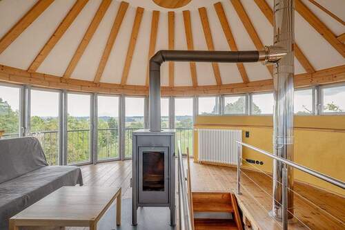 Panoramawohnzimmer mit Kaminofen - 