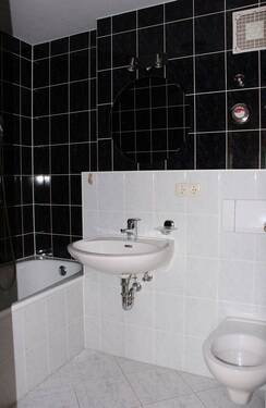 Ihr Badezimmer - 2 Zimmer Etagenwohnung in Freital