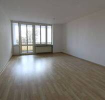 Helle 2-Zimmer-Wohnung mit sonniger Loggia - München Bogenhausen