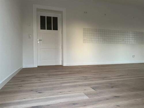 6 - 4 Zimmer Etagenwohnung in Zwenkau