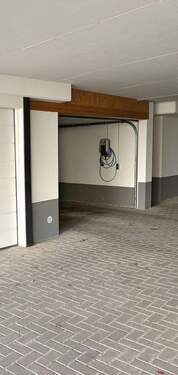 Garage mit Wall-Box - 