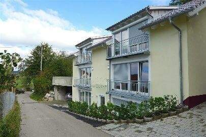 Bild 15 - Luxuriöse 1,5-Zi-Neubau-EG-Whg.(Nr.1) mit Terrasse Stellplatz in romantischer Orts-Waldrandlage