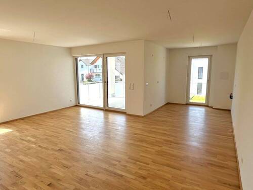 Wohn- Esszimmer - 3 Zimmer Etagenwohnung zum Kaufen in Pfaffenhofen an der Roth