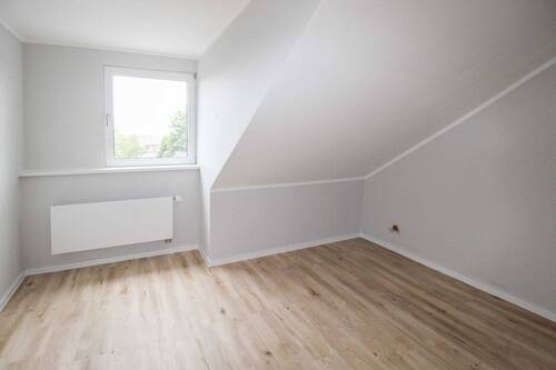 Schlafzimmer/Büo - 