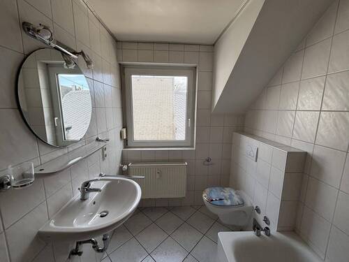 Badezimmer DG Haus-Nr. 27 - 