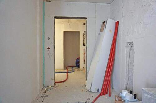 Wohnungseingang - 4 Zimmer Etagenwohnung zum Kaufen in Dornstetten